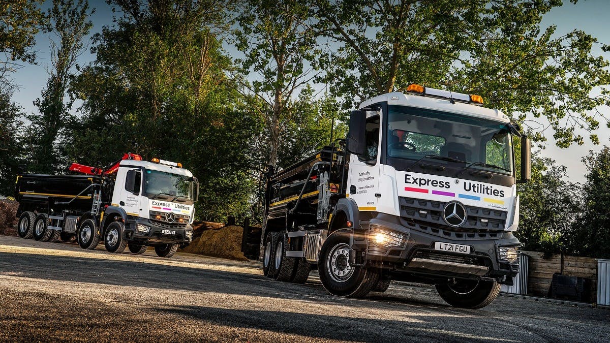 ‘People power’ wins the day for Motus Truck & Van, as Express Utilities invests in four Mercedes-Benz Arocs